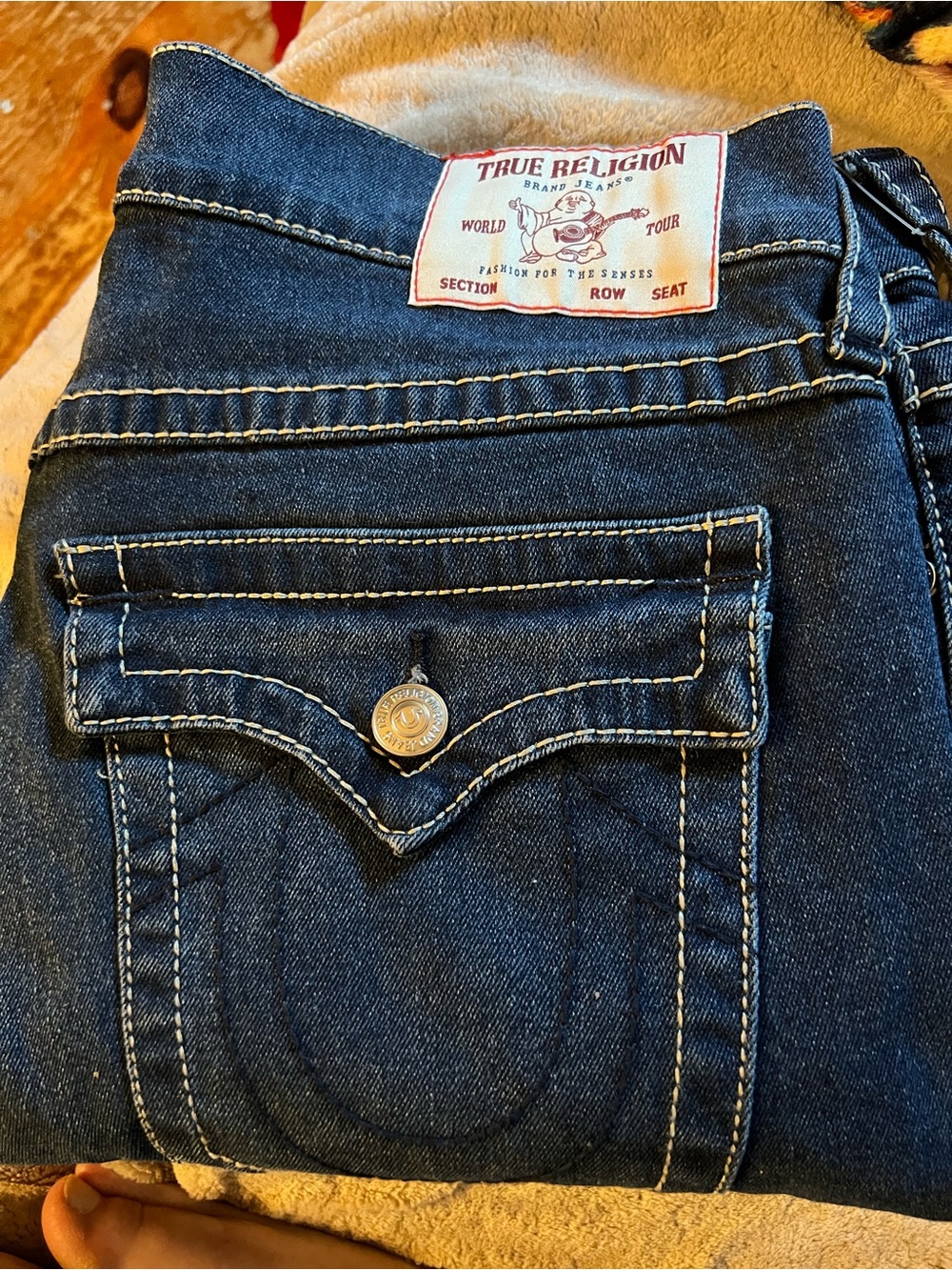 True Religion Women’s Gino Relaxed Slim Jeans color: Medium Lagoon Wash